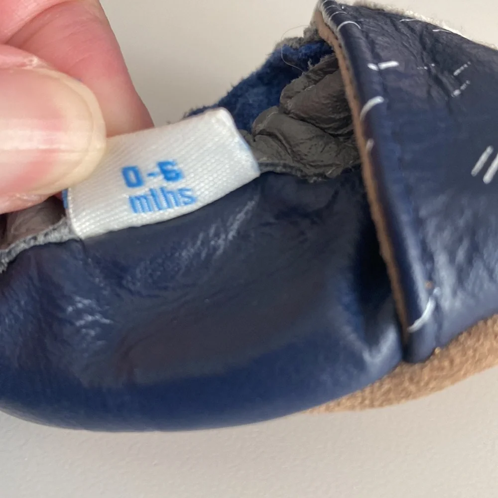 Robeez Star Wars R2-D2 Soft Sole Baby Shoes - Size 0-6 Months